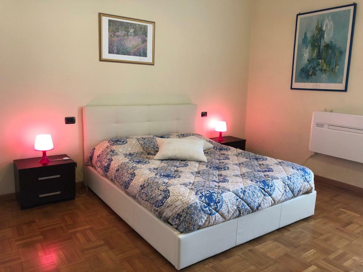 פירנצה 3 Perle All'Accademia Apartments מראה חיצוני תמונה